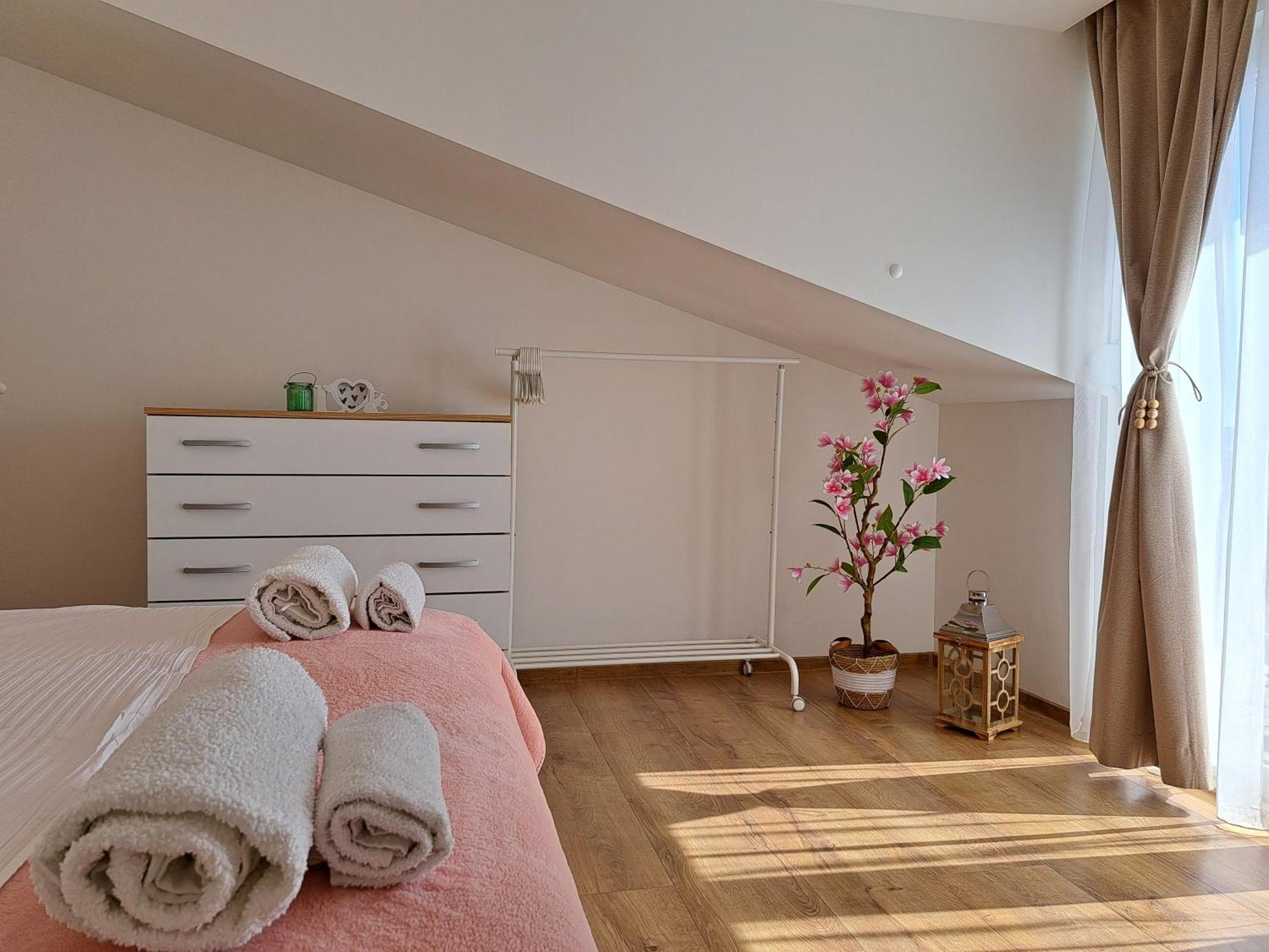 Apartments Jimmi Каштела Экстерьер фото